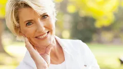 People Who Look 20 Years Younger Than Their Age Avoid These 6 Habits