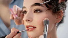 What It Means to Not Use Makeup: Psychologists Reveal the Reasons